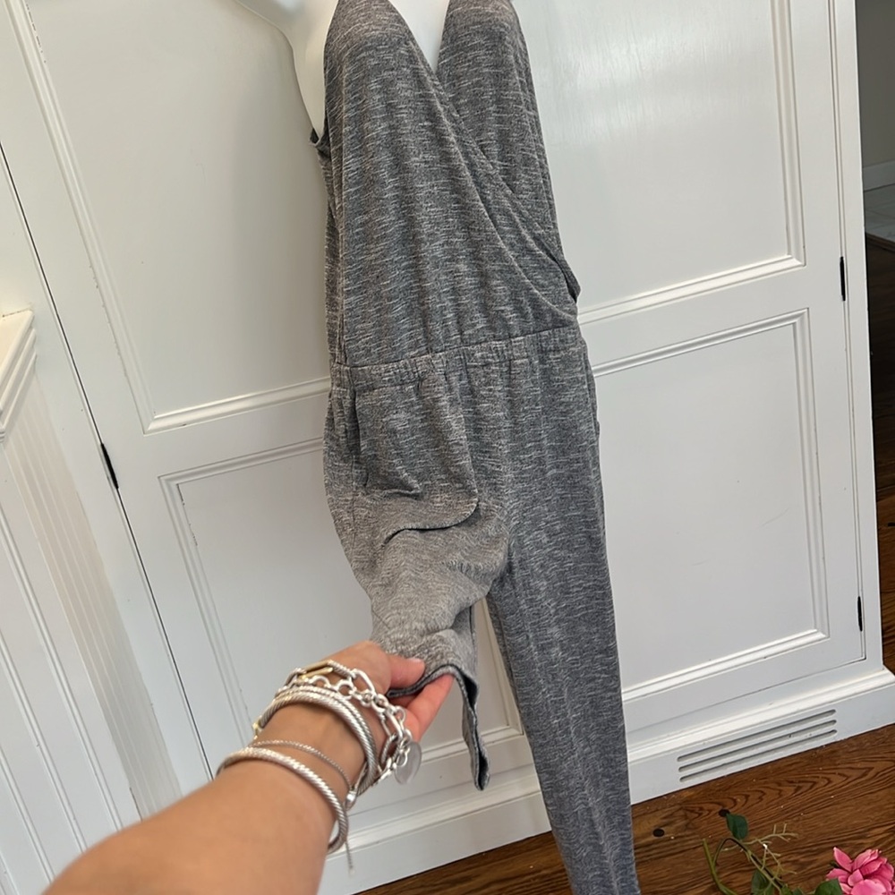 Lou & Grey Romper 💄💋 - Picture 4 of 11